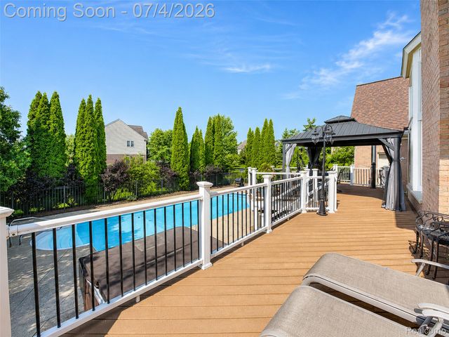 49335 Dominion Court, Canton Charter Township, MI 48187