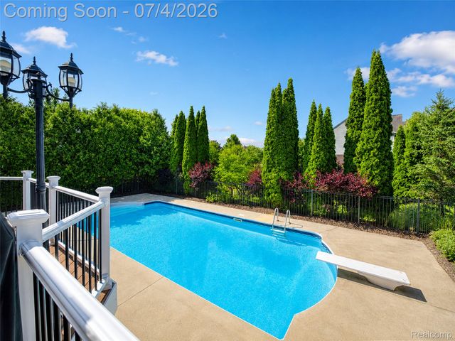 49335 Dominion Court, Canton Charter Township, MI 48187