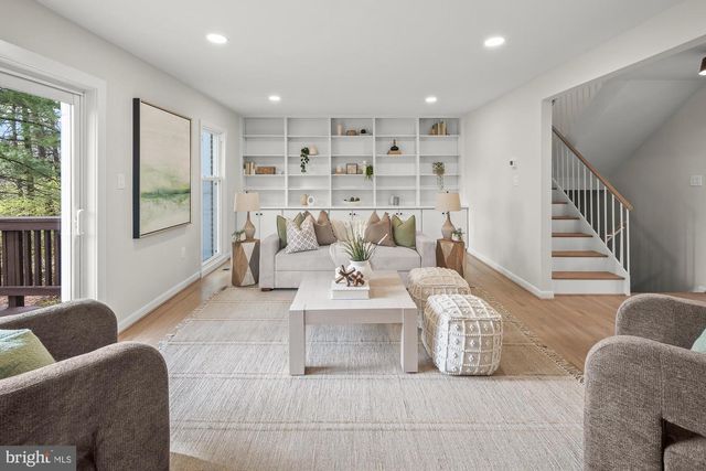 1652 WAINWRIGHT DR, Reston, VA 20190