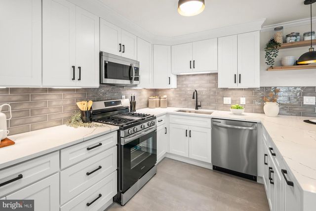 1652 WAINWRIGHT DR, Reston, VA 20190