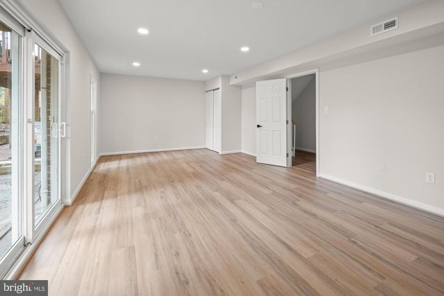 1652 WAINWRIGHT DR, Reston, VA 20190