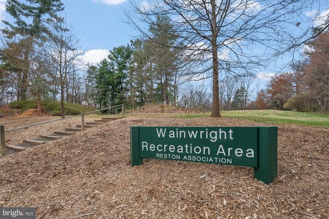 1652 WAINWRIGHT DR, Reston, VA 20190