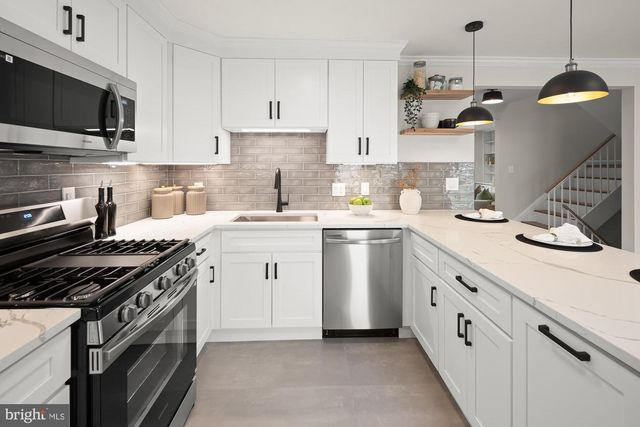 1652 WAINWRIGHT DR, Reston, VA 20190