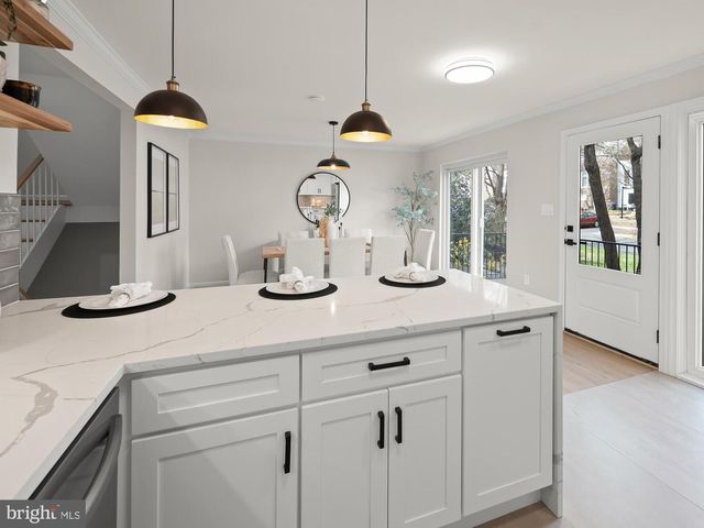 1652 WAINWRIGHT DR, Reston, VA 20190