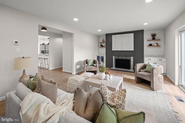 1652 WAINWRIGHT DR, Reston, VA 20190