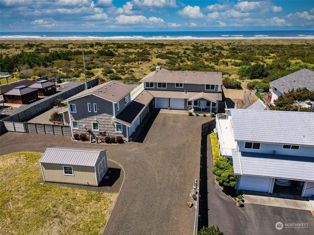 935 S Sand Dune Avenue SW, Ocean Shores, WA 98569