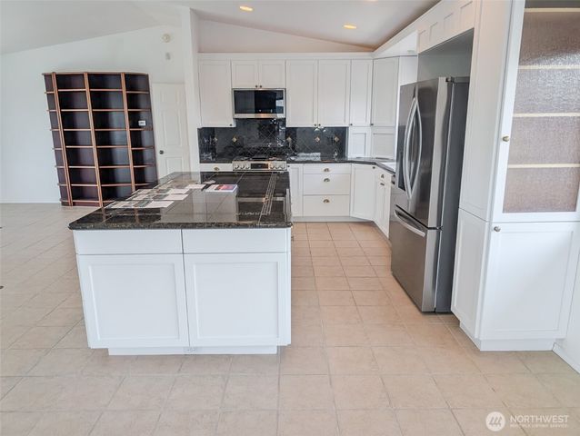 935 S Sand Dune Avenue SW, Ocean Shores, WA 98569