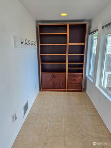 935 S Sand Dune Avenue SW, Ocean Shores, WA 98569