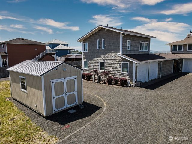 935 S Sand Dune Avenue SW, Ocean Shores, WA 98569