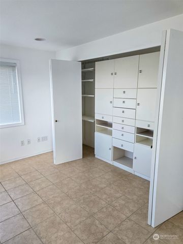 935 S Sand Dune Avenue SW, Ocean Shores, WA 98569