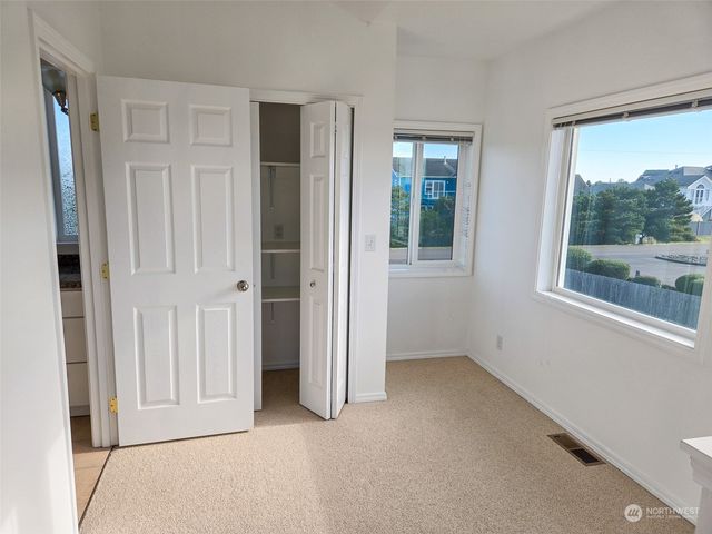 935 S Sand Dune Avenue SW, Ocean Shores, WA 98569