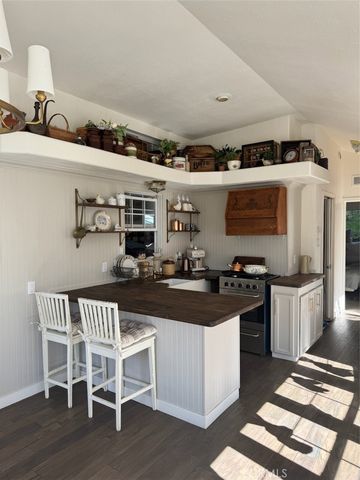 24210 E East Fork Road 19, Azusa, CA 91702