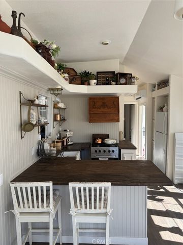 24210 E East Fork Road 19, Azusa, CA 91702