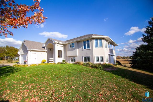 47869 Chateau Ct Court, Harrisburg, SD 57032