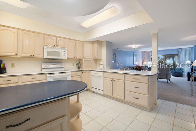 11 S Forest Beach Dr Apt 223, Hilton Head Island, SC 29928