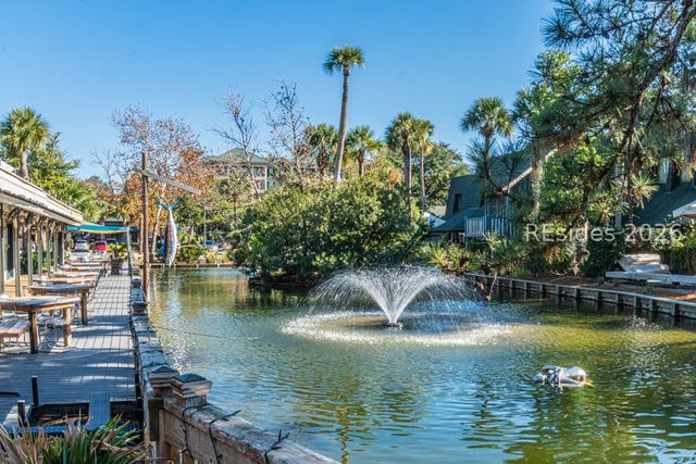 11 S Forest Beach Dr Apt 223, Hilton Head Island, SC 29928