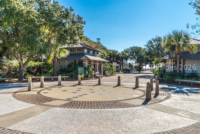 11 S Forest Beach Dr Apt 223, Hilton Head Island, SC 29928
