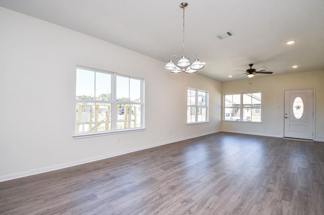 2827 Pine Estate Lane, Houston, TX 77014