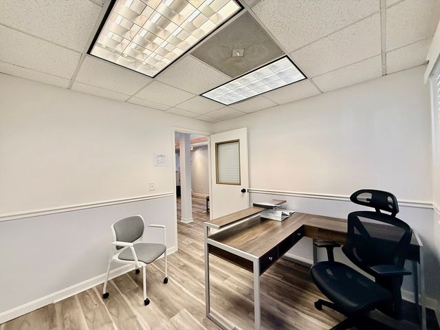 9-R Short St, Worcester, MA 01604