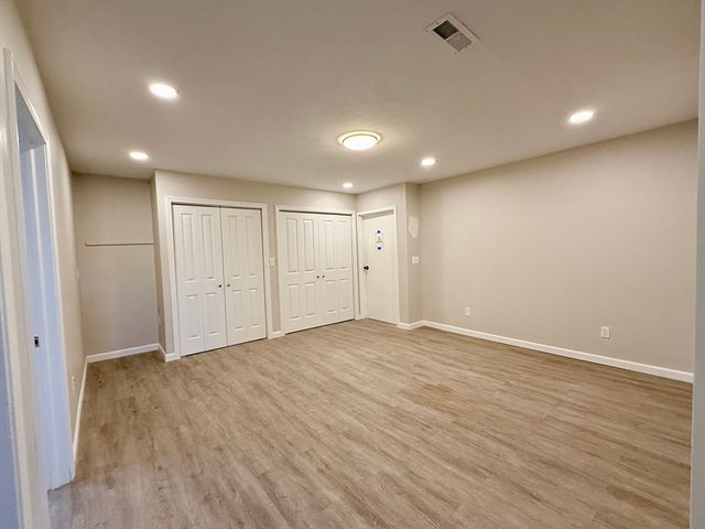 9-R Short St, Worcester, MA 01604