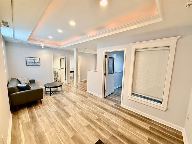 9-R Short St, Worcester, MA 01604