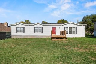 604- W Cave Street, Ash Grove, MO 65604