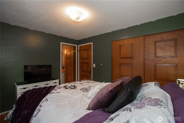 126 Hawthorn Lane, Shelton, WA 98584