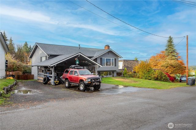 126 Hawthorn Lane, Shelton, WA 98584