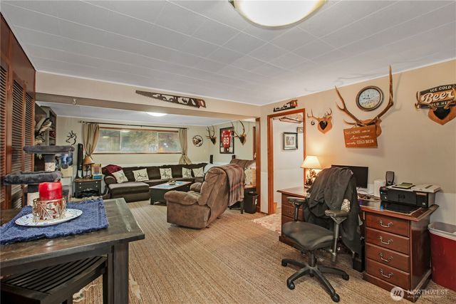 126 Hawthorn Lane, Shelton, WA 98584