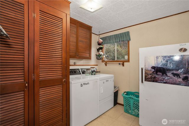 126 Hawthorn Lane, Shelton, WA 98584