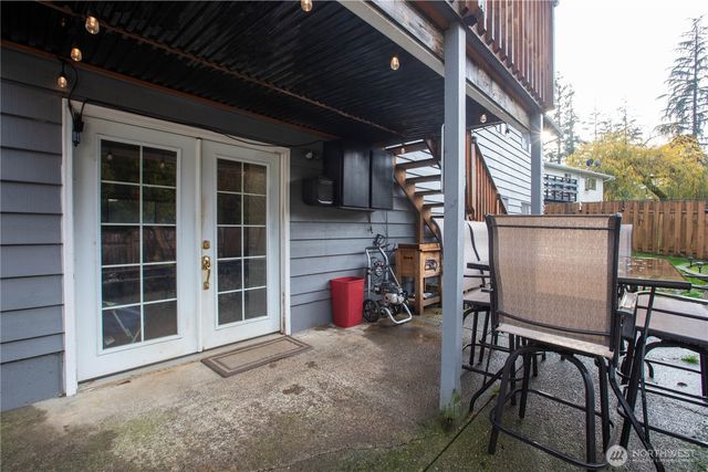 126 Hawthorn Lane, Shelton, WA 98584