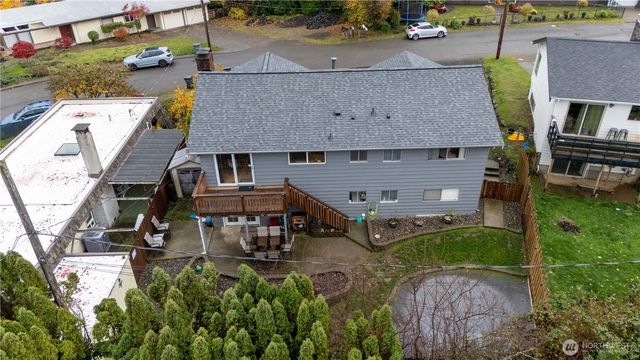 126 Hawthorn Lane, Shelton, WA 98584