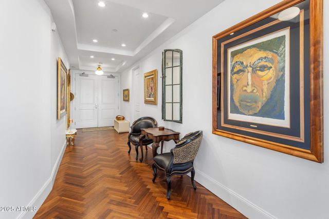 2211 E CAMELBACK Road 902, Phoenix, AZ 85016