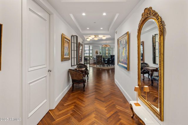 2211 E CAMELBACK Road 902, Phoenix, AZ 85016