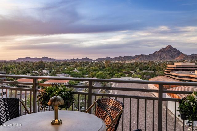 2211 E CAMELBACK Road 902, Phoenix, AZ 85016