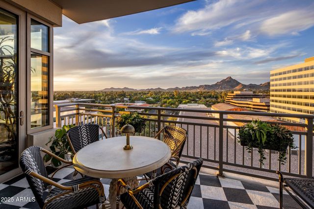 2211 E CAMELBACK Road 902, Phoenix, AZ 85016