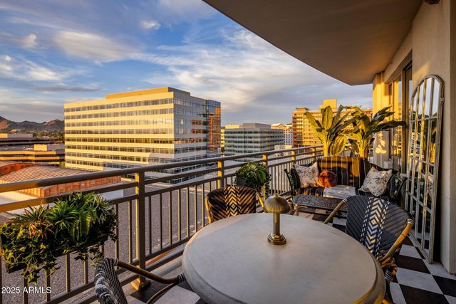 2211 E CAMELBACK Road 902, Phoenix, AZ 85016