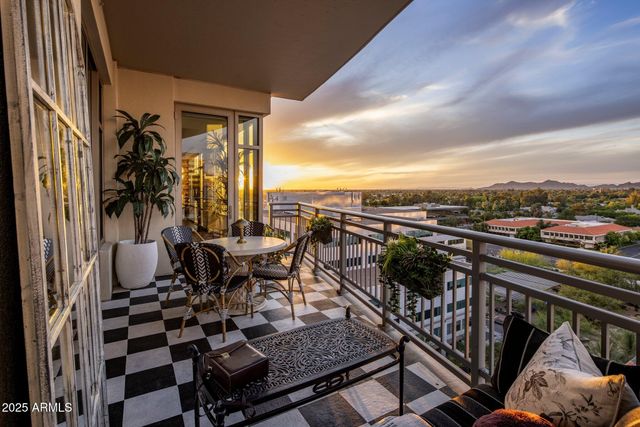 2211 E CAMELBACK Road 902, Phoenix, AZ 85016