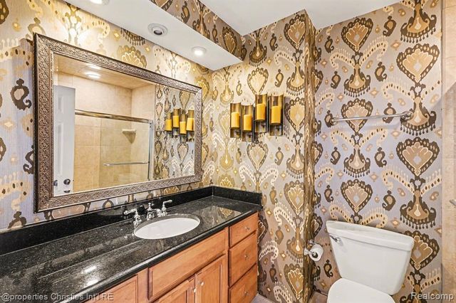 3289 Devon Brook Drive, Bloomfield Hills, MI 48302