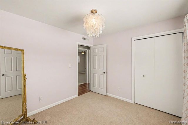 3289 Devon Brook Drive, Bloomfield Hills, MI 48302