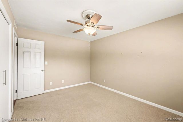 3289 Devon Brook Drive, Bloomfield Hills, MI 48302