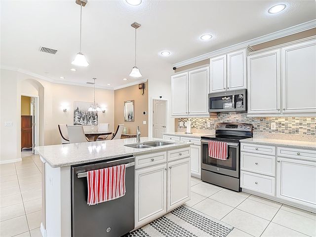 29109 ENNISCRONE DRIVE, San Antonio, FL 33576