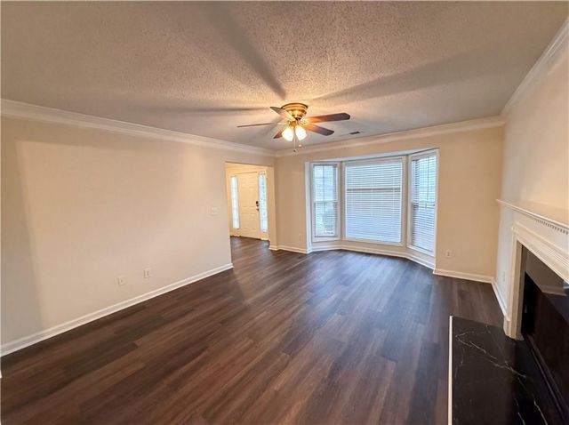 215 Twin Brook Way, Lawrenceville, GA 30043