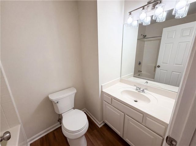 215 Twin Brook Way, Lawrenceville, GA 30043