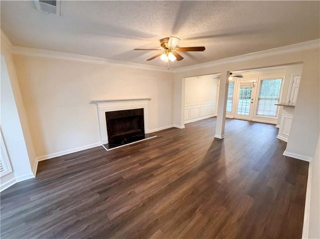 215 Twin Brook Way, Lawrenceville, GA 30043