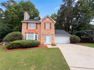 215 Twin Brook Way, Lawrenceville, GA 30043