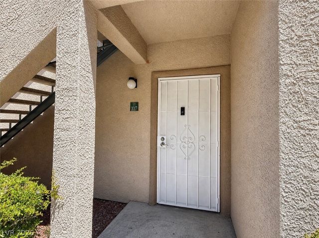 5415 West Harmon Avenue 1017, Las Vegas, NV 89103