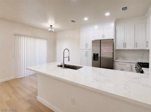 5415 West Harmon Avenue 1017, Las Vegas, NV 89103