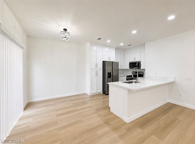 5415 West Harmon Avenue 1017, Las Vegas, NV 89103