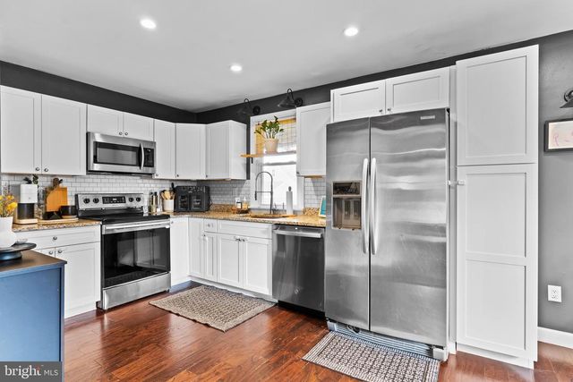 4903 CHARLES RD, Mechanicsburg, PA 17050